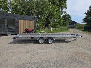 Laweta dwuosiowa Niewiadów (Boro) Mars NM 450 x 210 cm DMC 2700kg wypełniona sklejką
